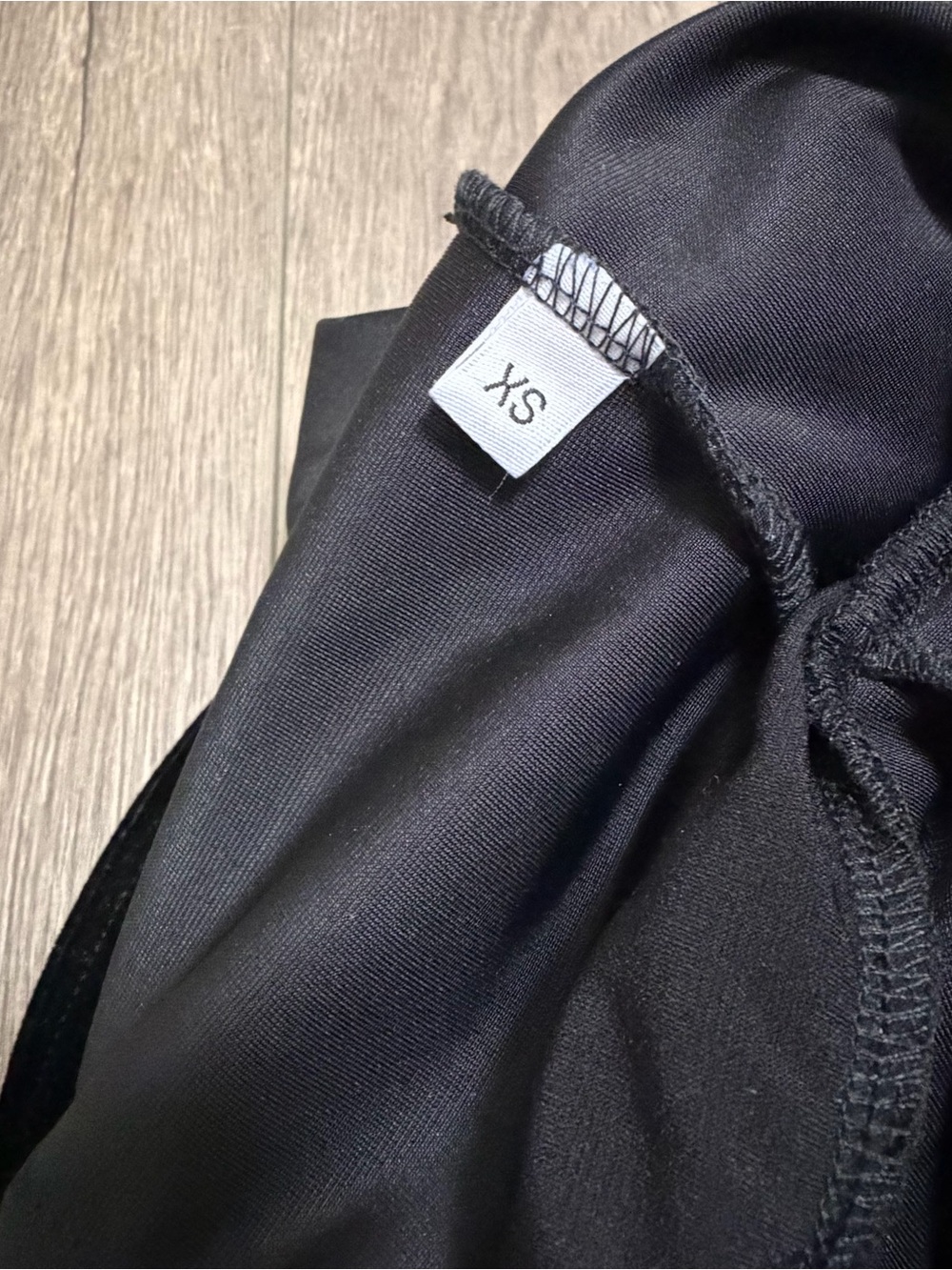 Peachy Den Kernel Velour Velvet Jumpsuit Black Red Short Sleeve Size Xs Nwt — image 7 of 8